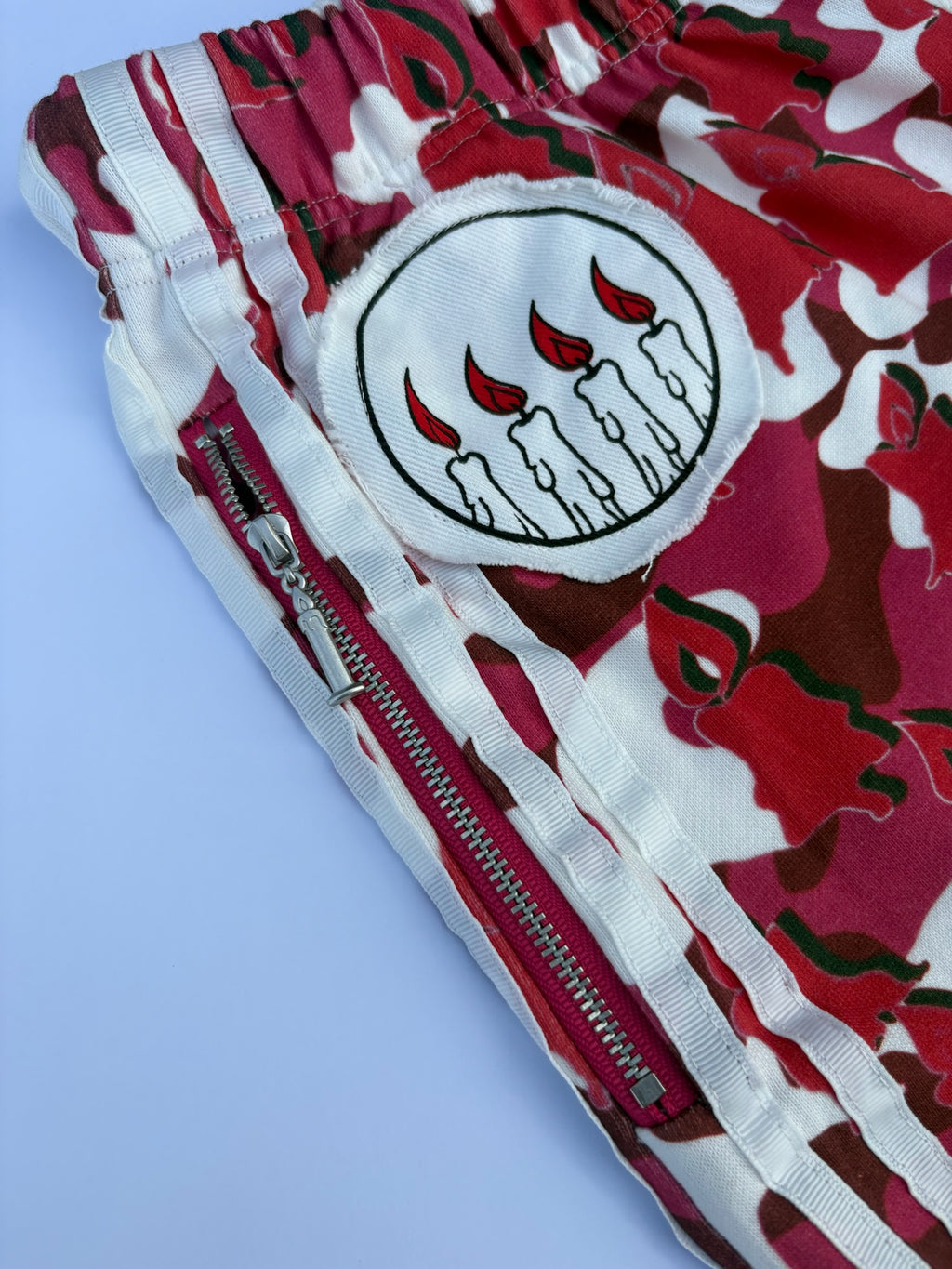 STRIKER RED - shorts